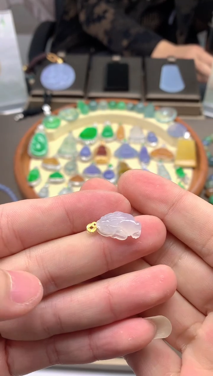 【闪购商品】翡翠颈饰18K金镶嵌挂件