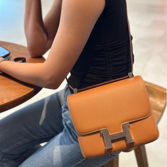 99新 Hermes/爱马仕 小花Jerry291295 康康24 金棕色 Epsom皮 U刻
