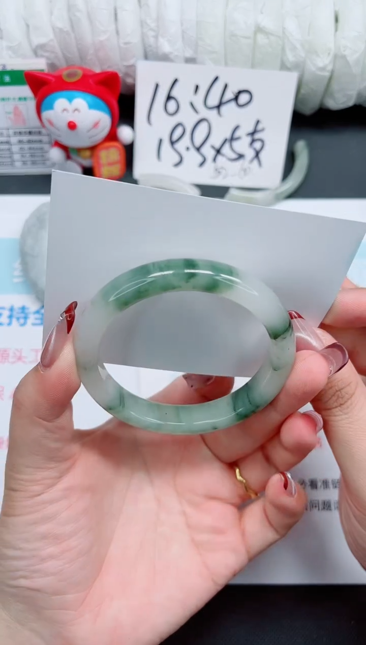 【闪购商品】石英质玉手镯未镶嵌100