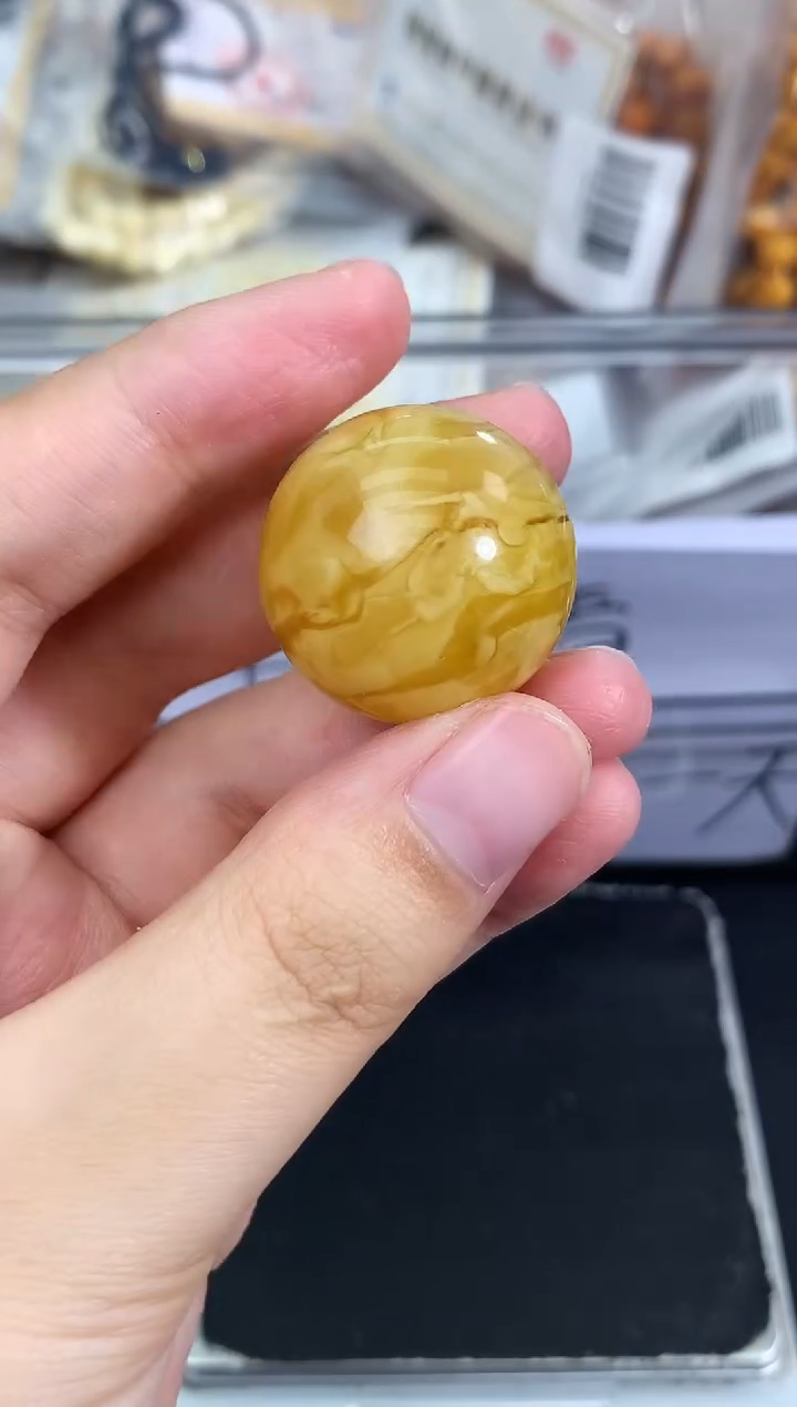 蜜蜡未镶嵌珠宝奇石117