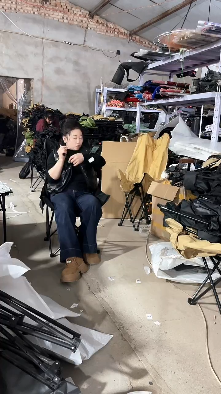 铁高背月亮椅   黑色
