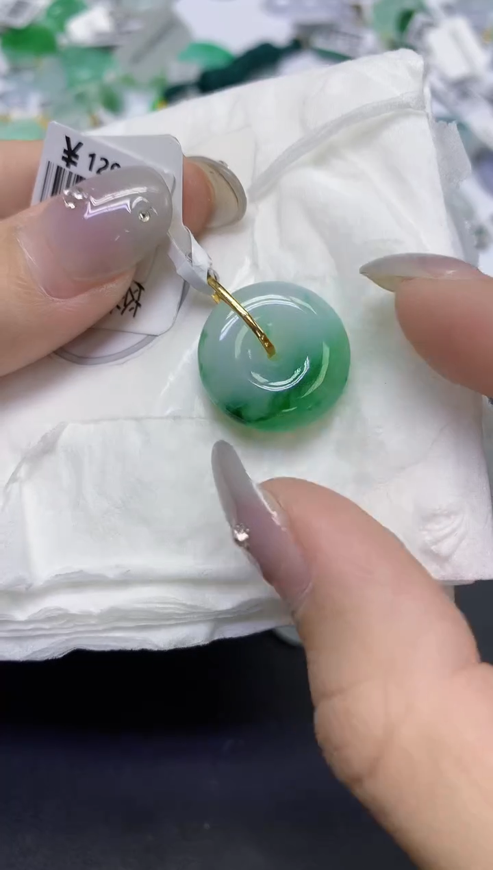 颈饰18K金镶嵌翡翠天然缅甸翡翠A货百元以上9元证书费自理