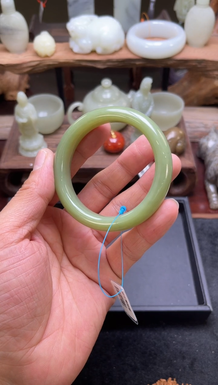 【闪购商品】和田玉手镯未镶嵌若羌青黄口55圈