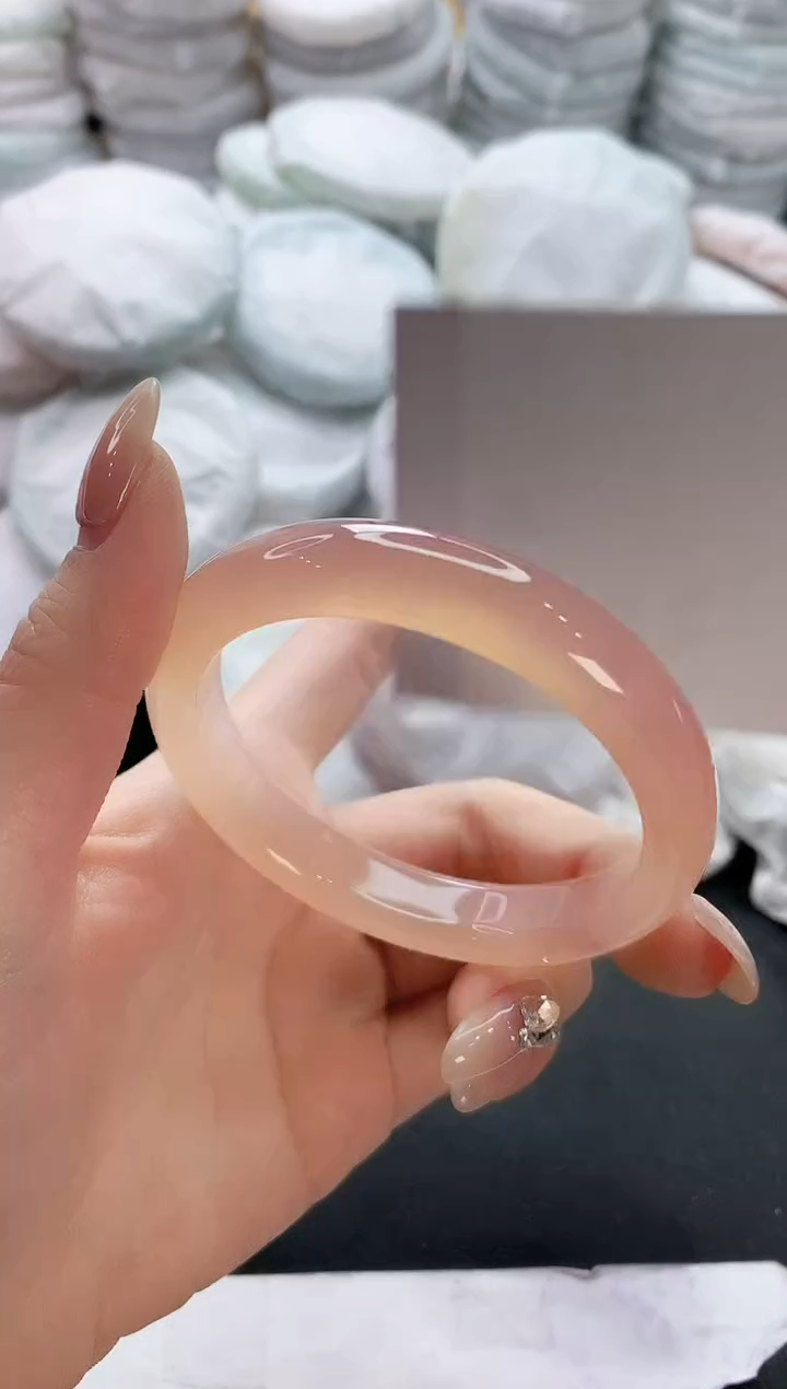【闪购商品】玛瑙/玉髓手镯未镶嵌282