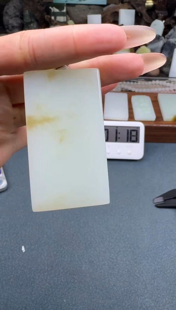 【闪购商品】和田玉颈饰未镶嵌开心