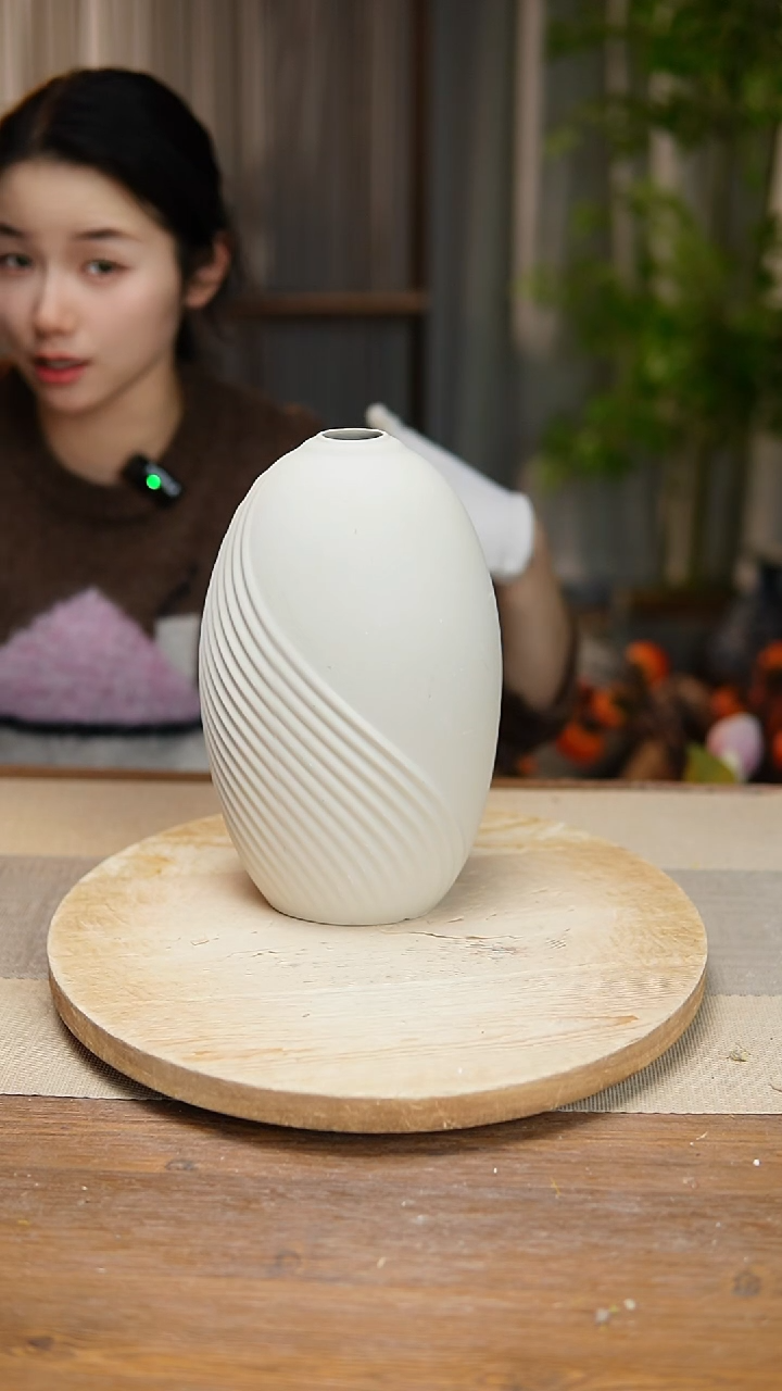 【闪购商品】陶瓷  花器斜纹水滴高26