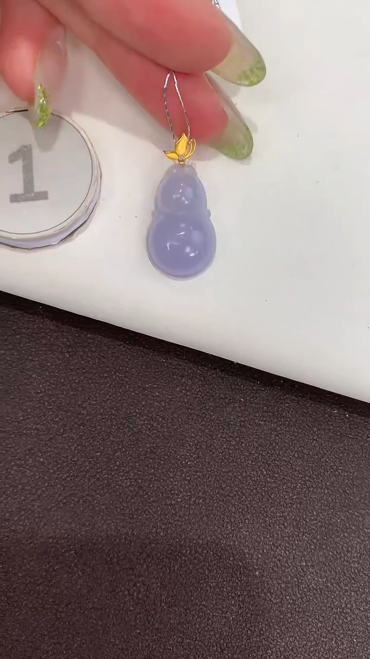 颈饰18K金镶嵌翡翠天然缅甸a货翡翠