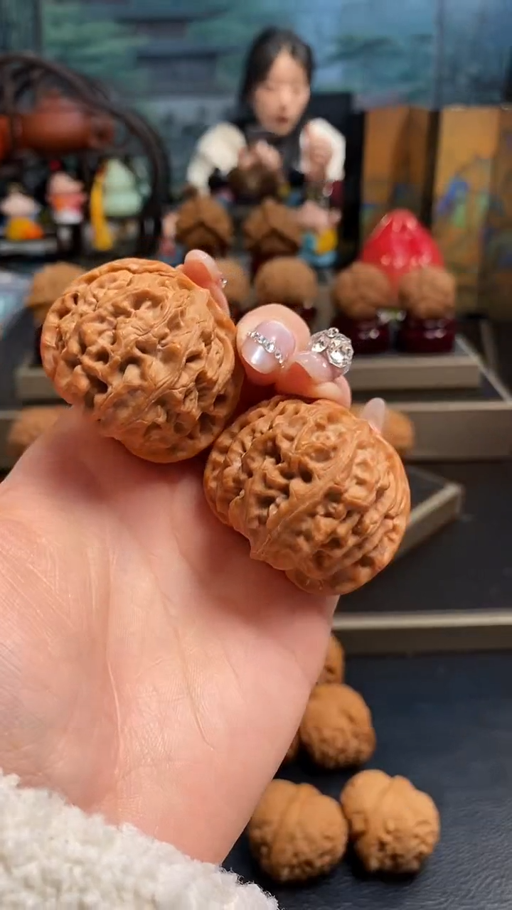 【闪购商品】文玩核桃把件H724苹果园42