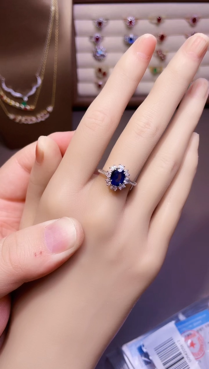 【闪购商品】蓝宝石戒指银S925镶嵌一枚