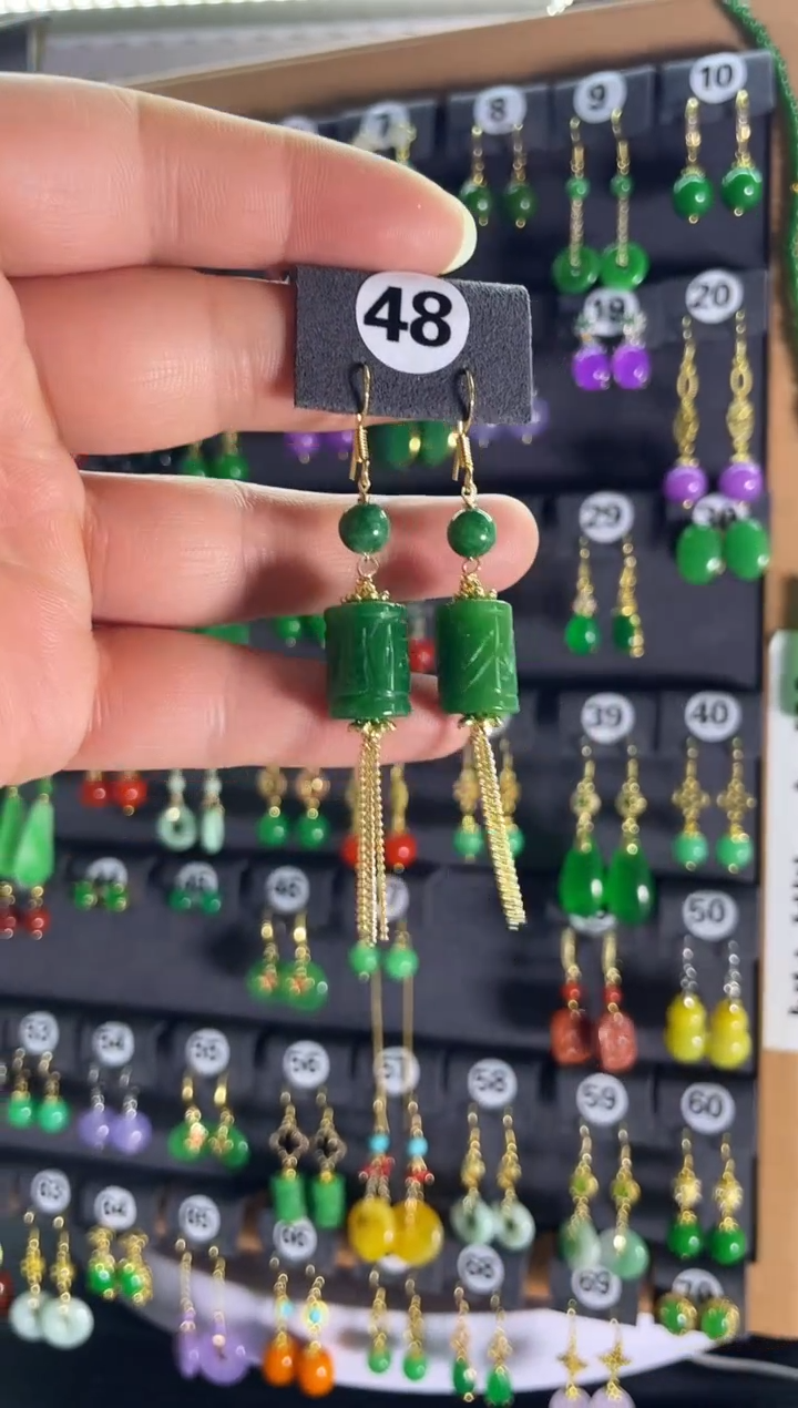 【闪购商品】翡翠耳饰银S925镶嵌48....