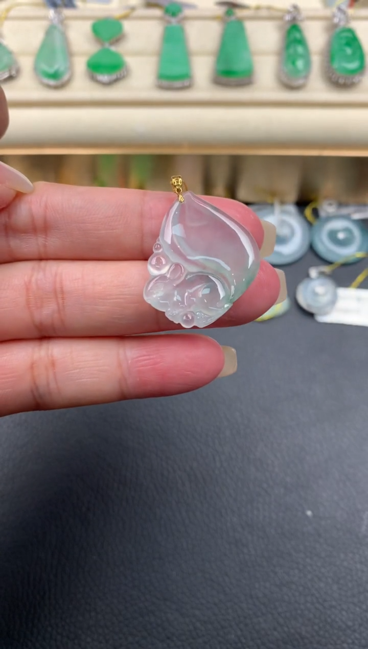 【闪购商品】翡翠颈饰18K金镶嵌Q319     