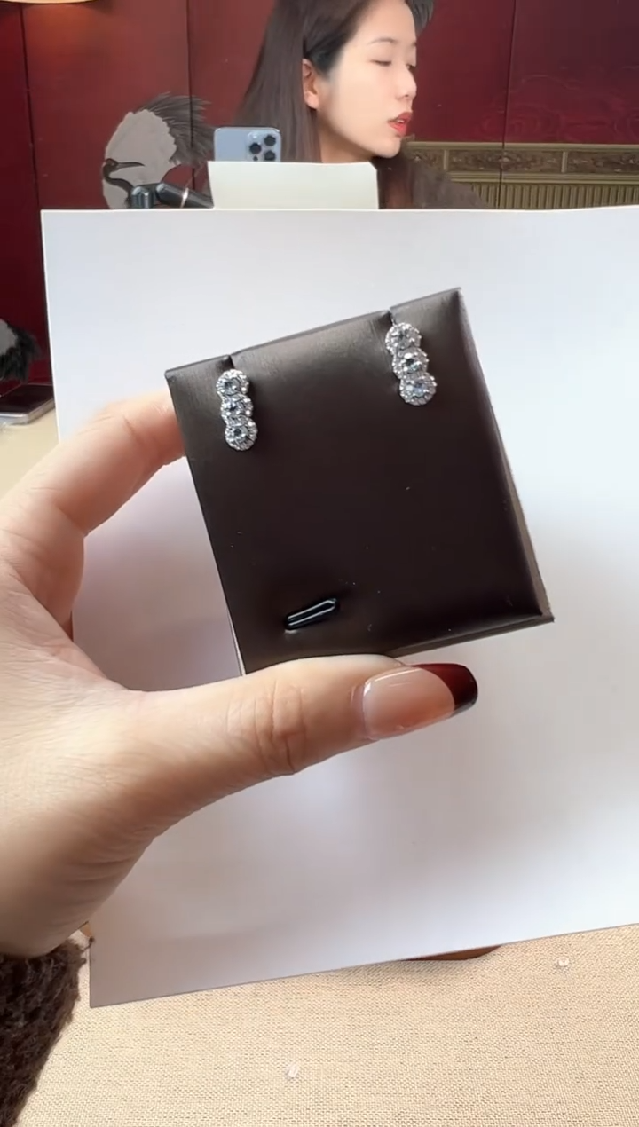 【闪购商品】海蓝宝石耳坠银S925镶嵌KT24080719