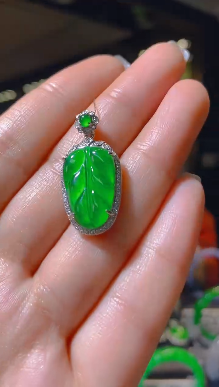 【闪购商品】翡翠吊坠(赠链)银S925镶嵌015（多样性发货）