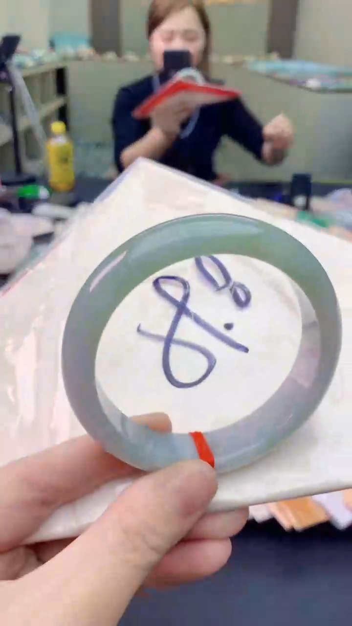 翡翠未镶嵌手镯1018769125