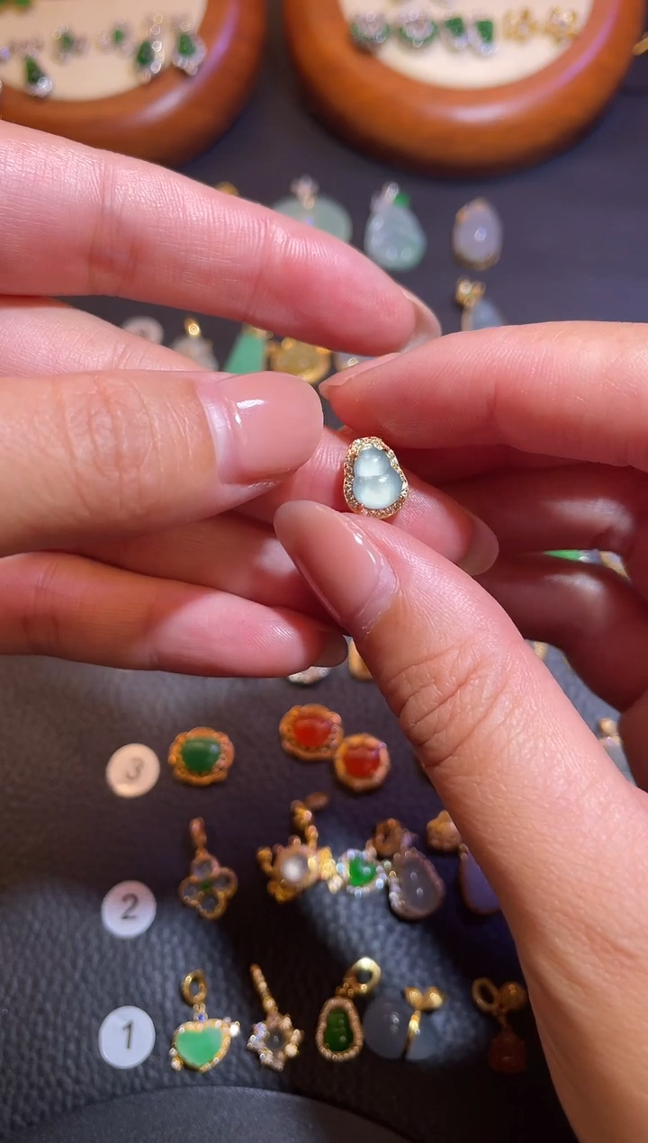 颈饰银S925镶嵌翡翠a货翡翠