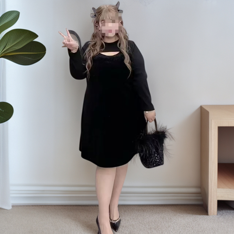 【晓晓家】300斤-净版打底上衣+羽毛仙仙吊带绒裙套装96171