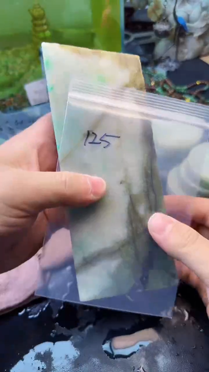 【闪购商品】翡翠颈饰未镶嵌125天然翡翠