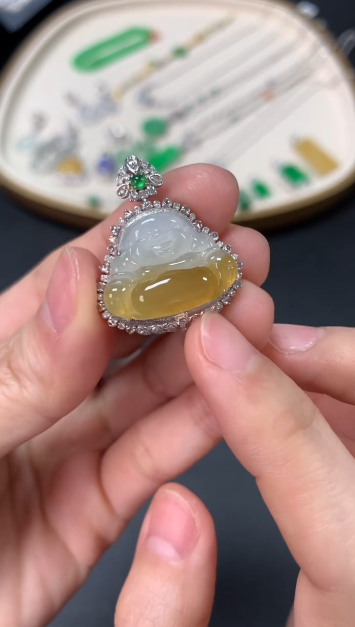 【闪购商品】翡翠吊坠(不含链)18K金镶嵌7980