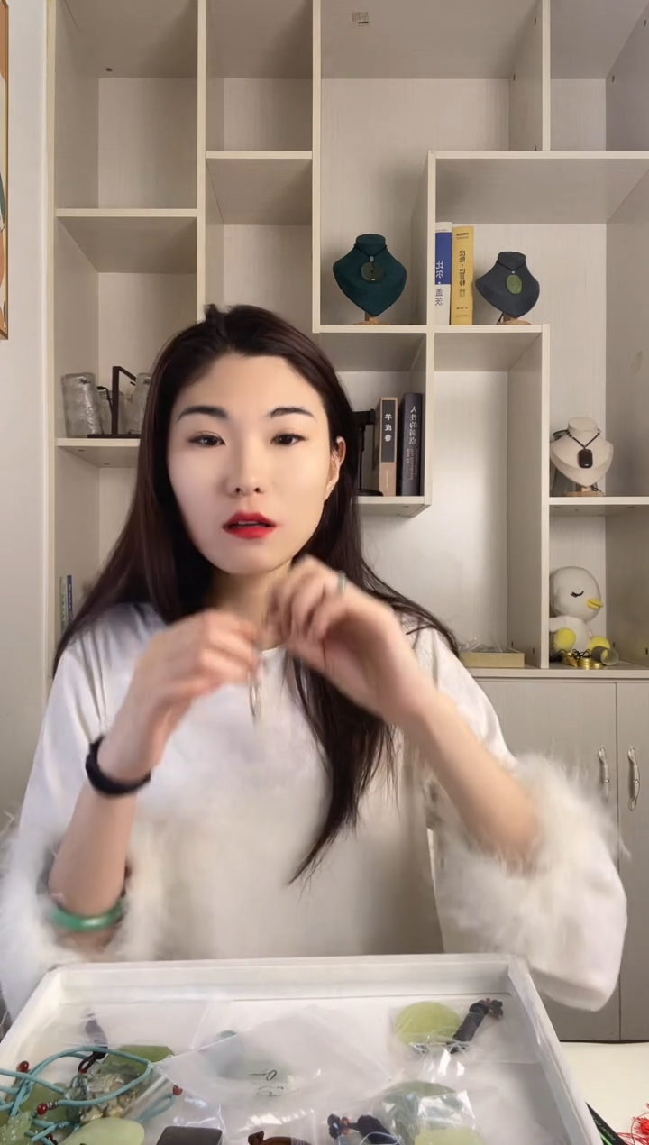 【闪购商品】蛇纹石玉手链合金花开富贵