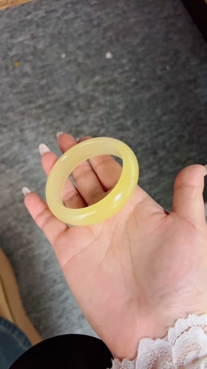 【闪购商品】石英质玉手镯未镶嵌722-56