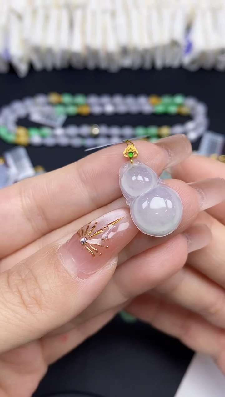 吊坠(不含链)18K金镶嵌翡翠葫芦18K金扣镶嵌@@CMT1245-2