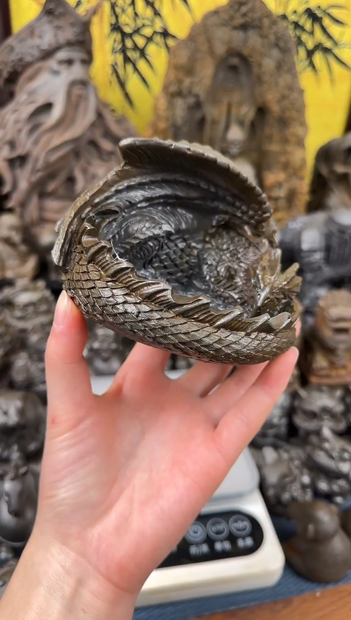 铁精致潮玩摆件盘龙烟灰缸