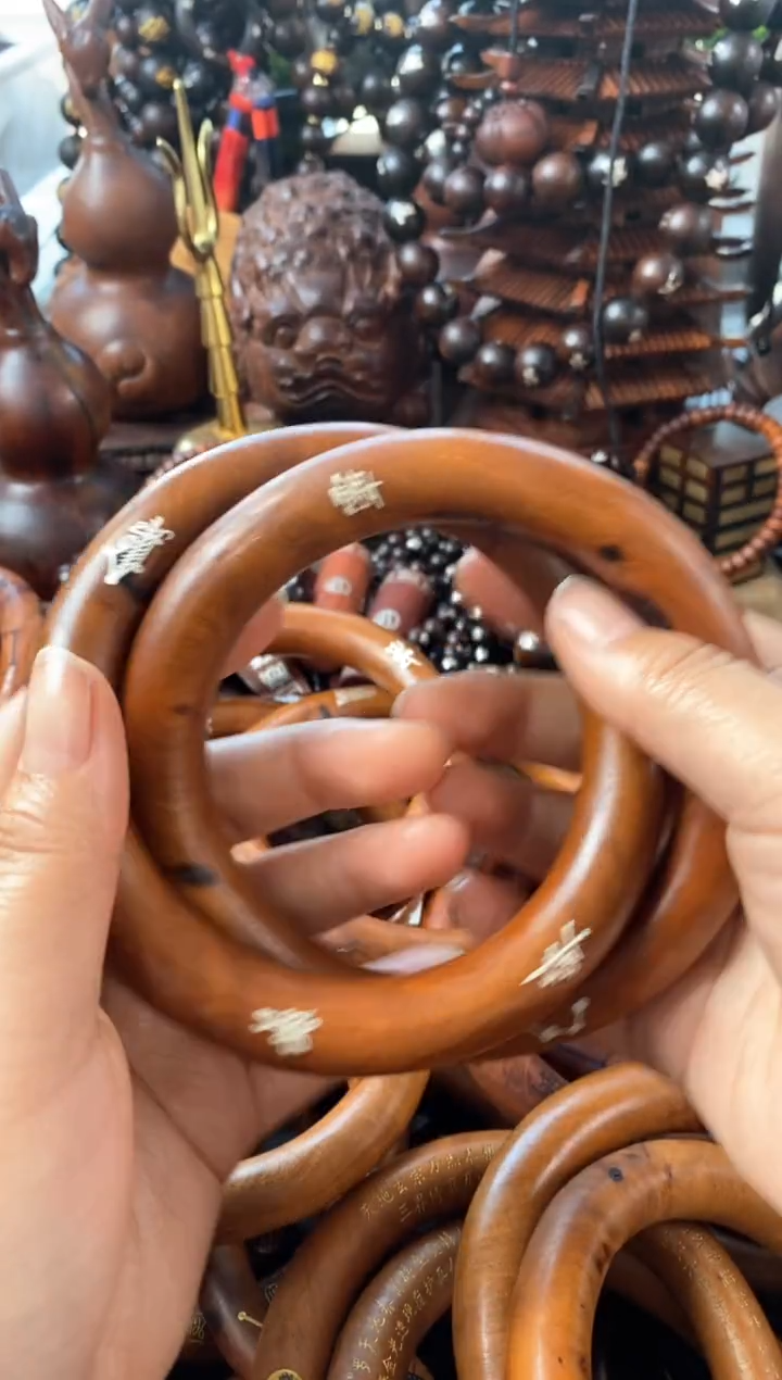 【闪购商品】木木雕枣木镶银五雷雷焦乾坤圈  杨涛