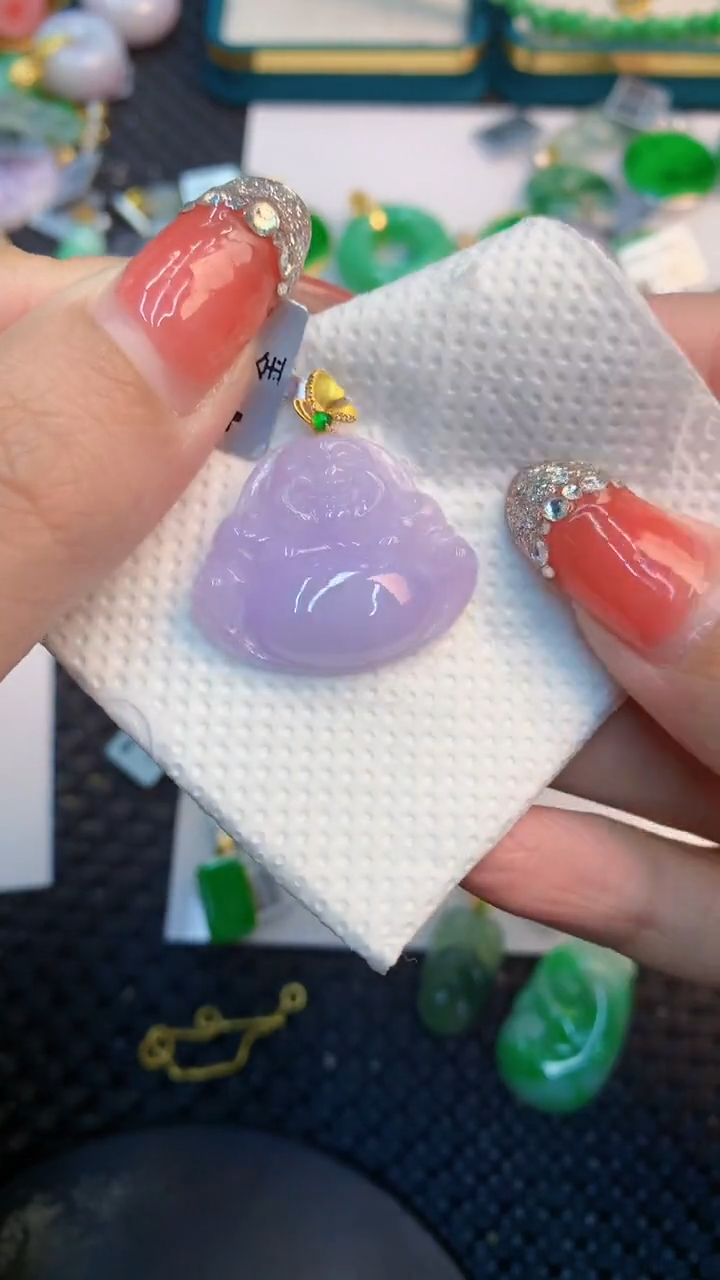 颈饰18K金镶嵌翡翠1