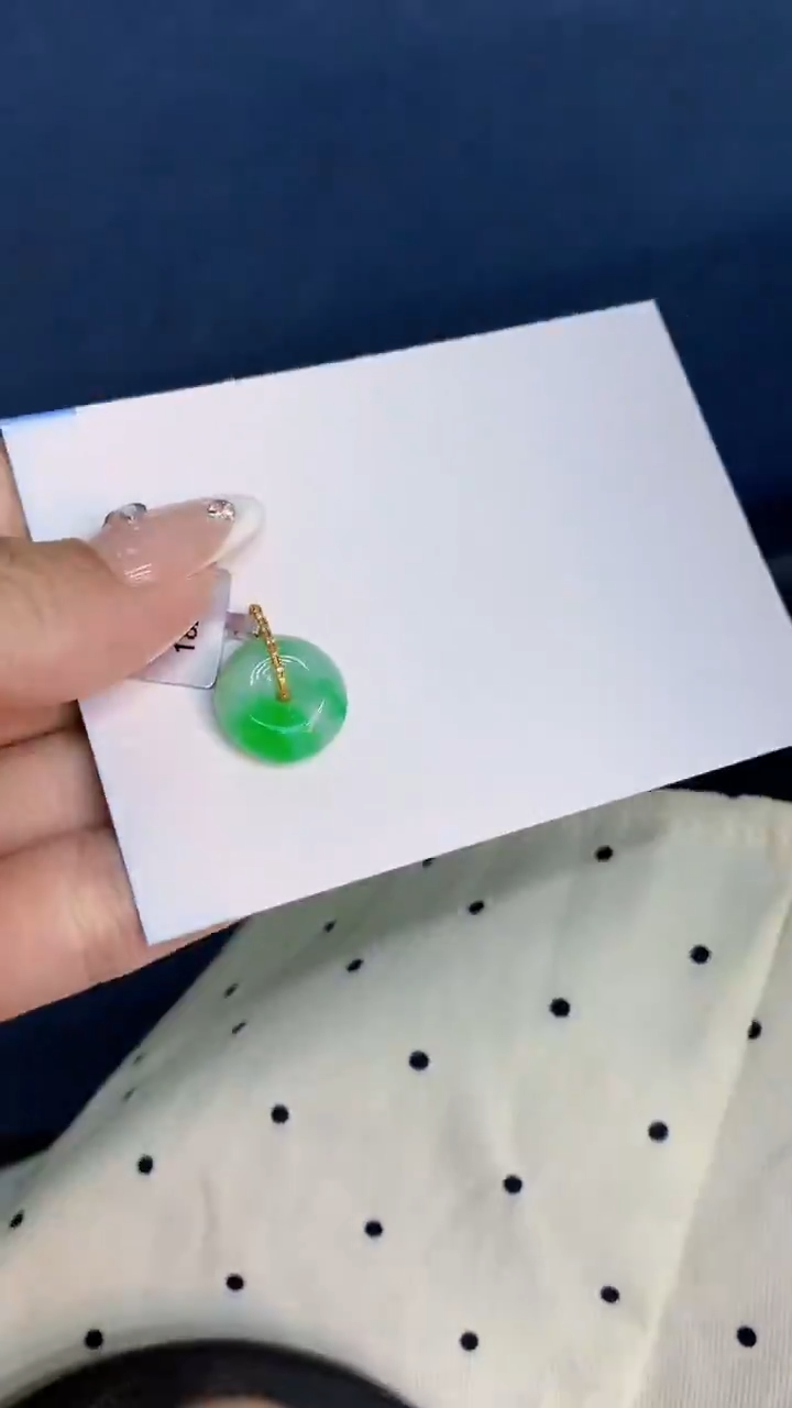 翡翠18K金镶嵌吊坠(不含链)1