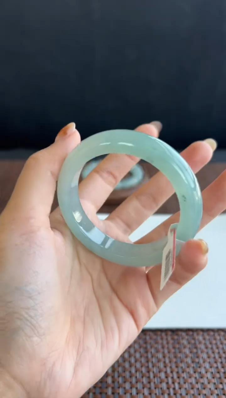 翡翠手镯未镶嵌36号53.3*11.3*9