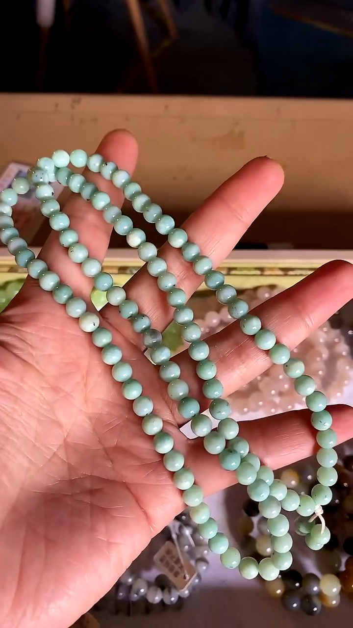 【闪购商品】和田玉项链未镶嵌。