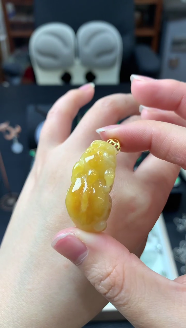 【闪购商品】翡翠吊坠(不含链)18K金镶嵌挂件