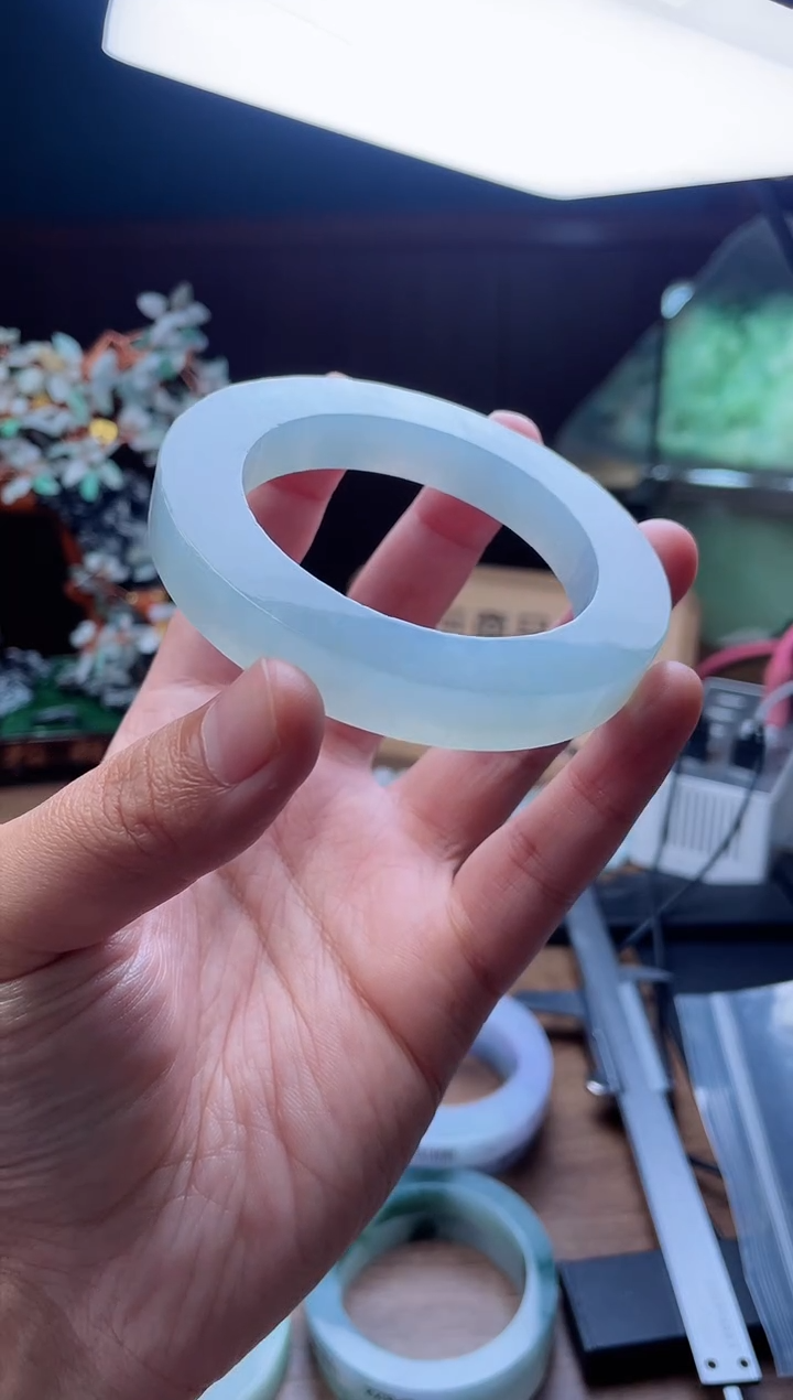 【闪购商品】定制翡翠手镯未镶嵌定制