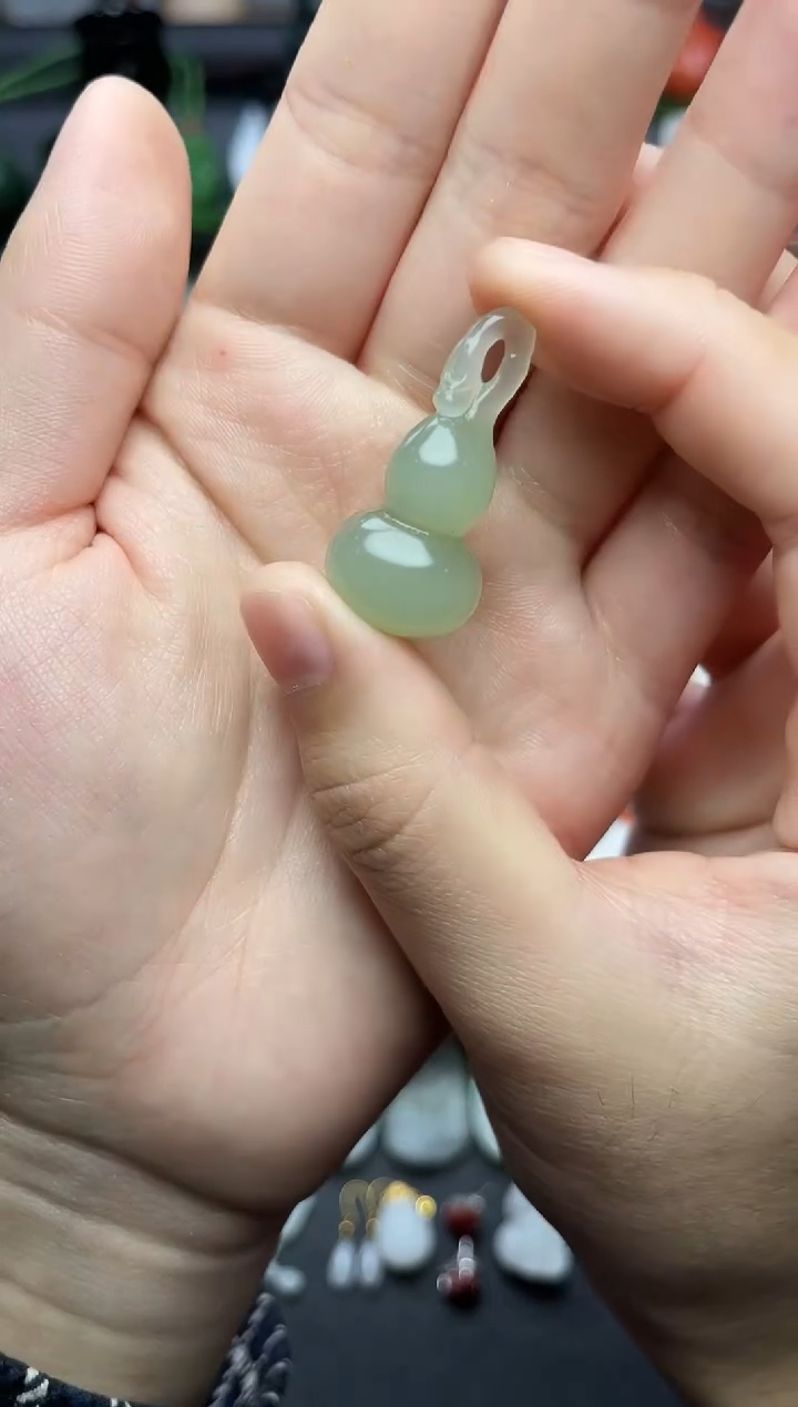 颈饰未镶嵌和田玉葫芦06