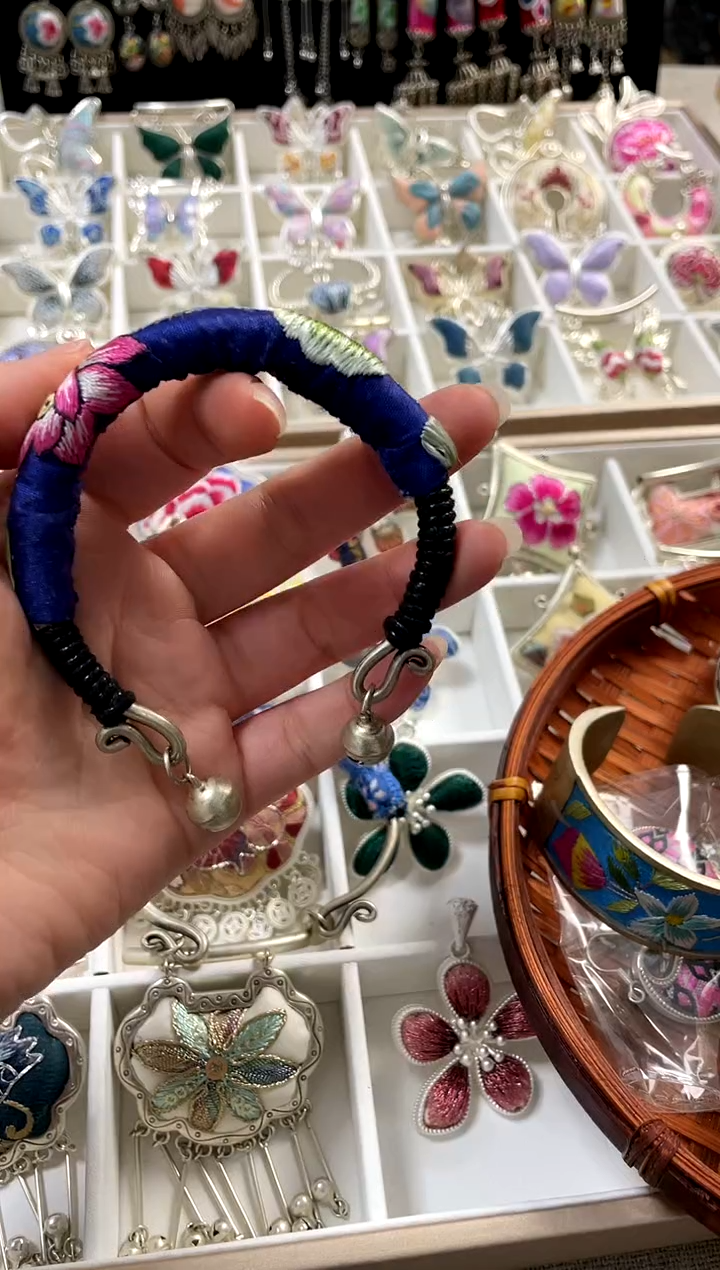 【闪购商品】织绣非遗刺绣饰品