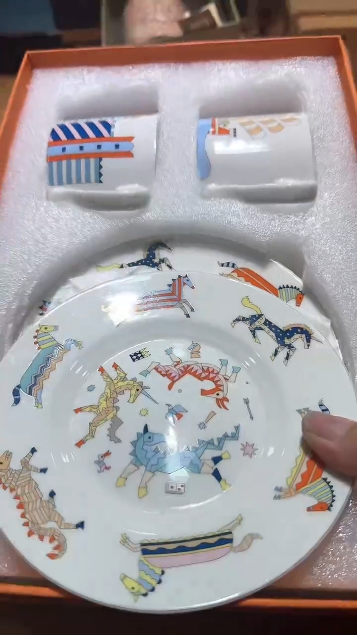 【闪购商品】瓷片锅碗瓢盆一件不剩