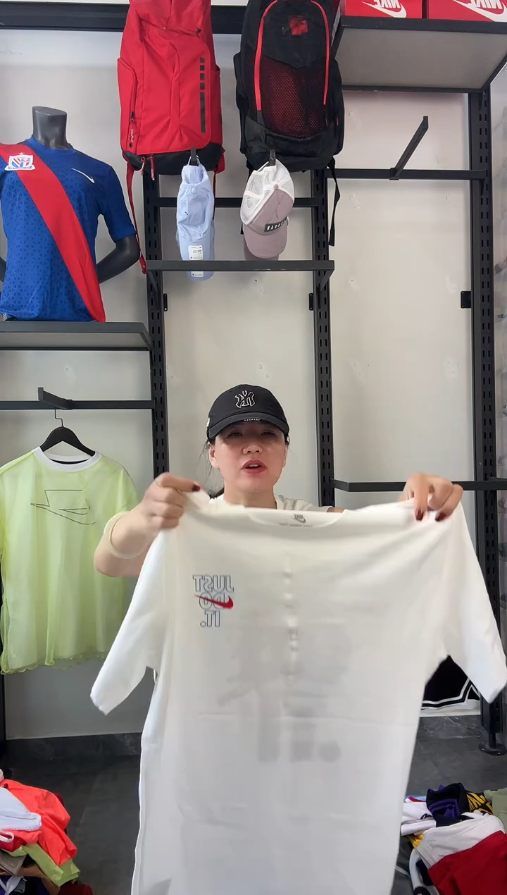 187编码 耐克卫衣服饰过款为准 尺码M