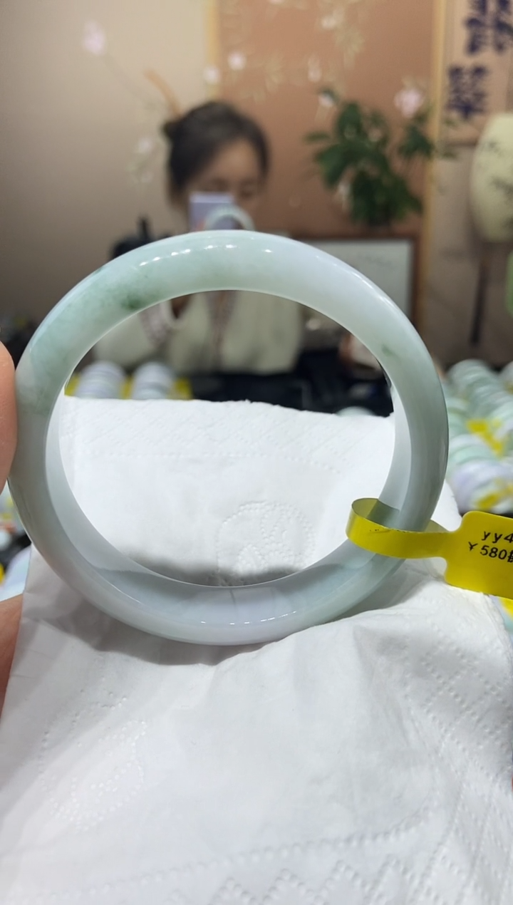 【闪购商品】翡翠手镯未镶嵌5960圈口