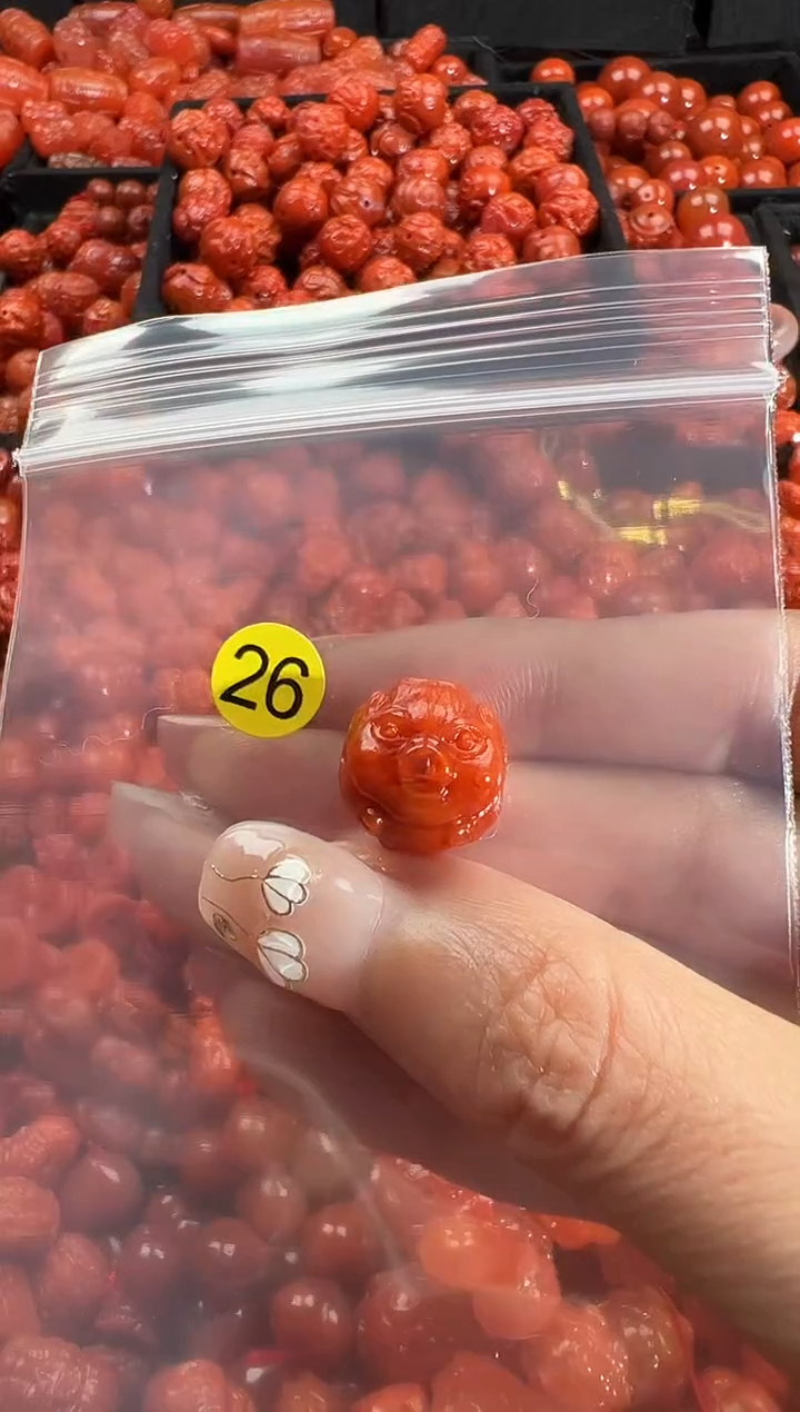 颈饰未镶嵌南红玛瑙1