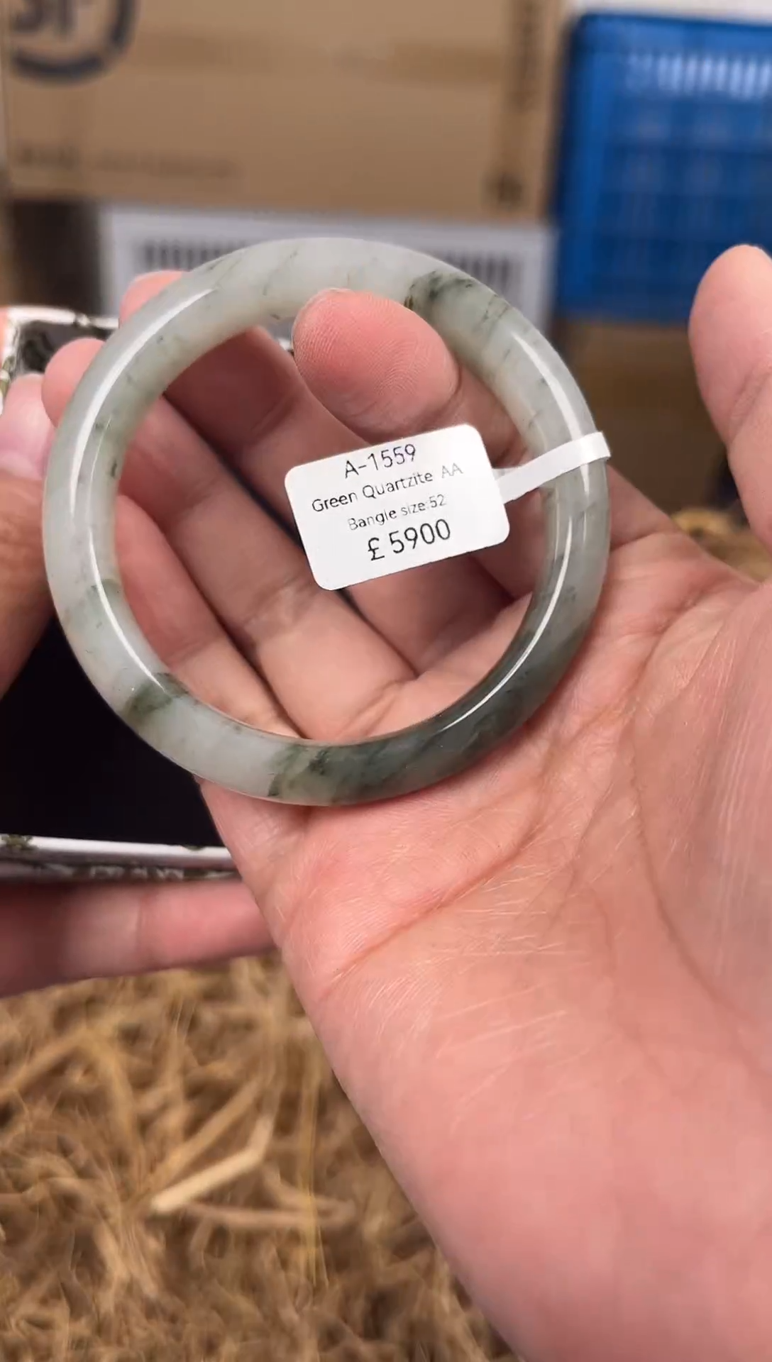 未镶嵌手镯石英质玉A1559