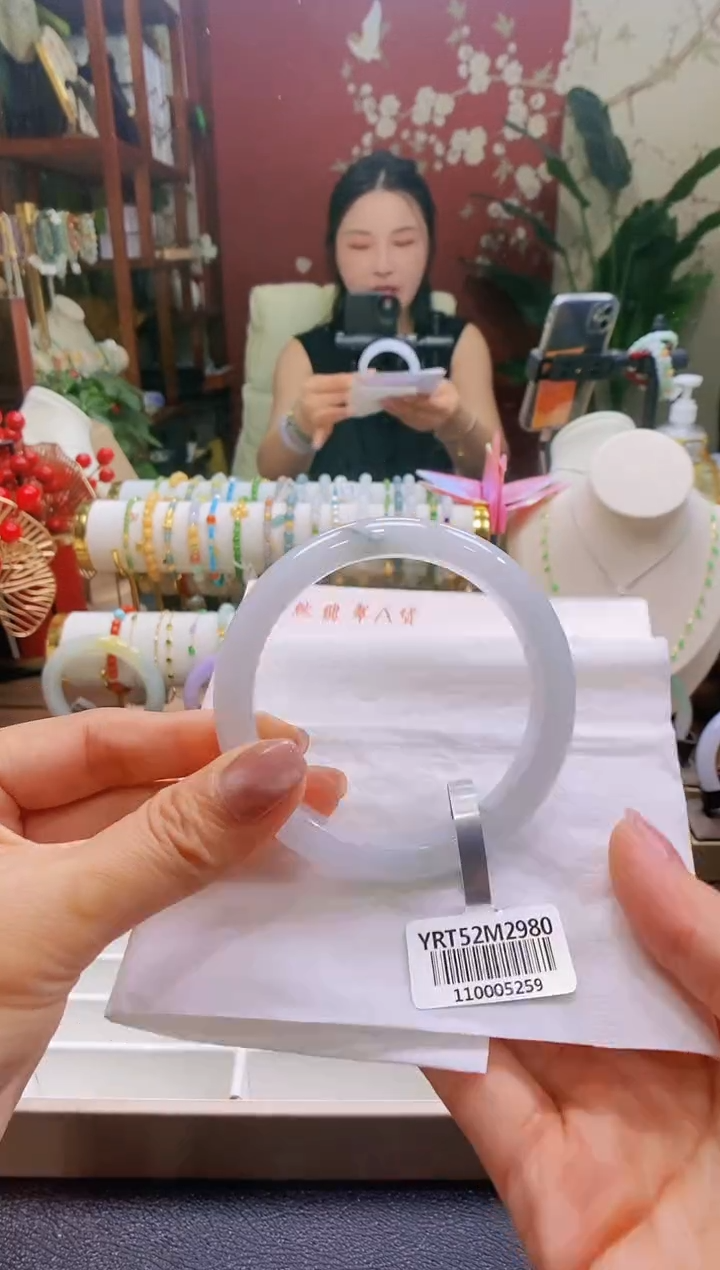 翡翠手镯未镶嵌68号58.9/12.0*8.2