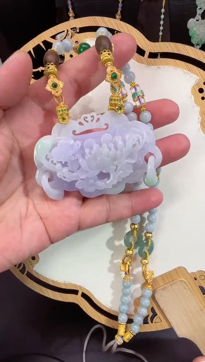 【闪购商品】翡翠颈饰未镶嵌拍照