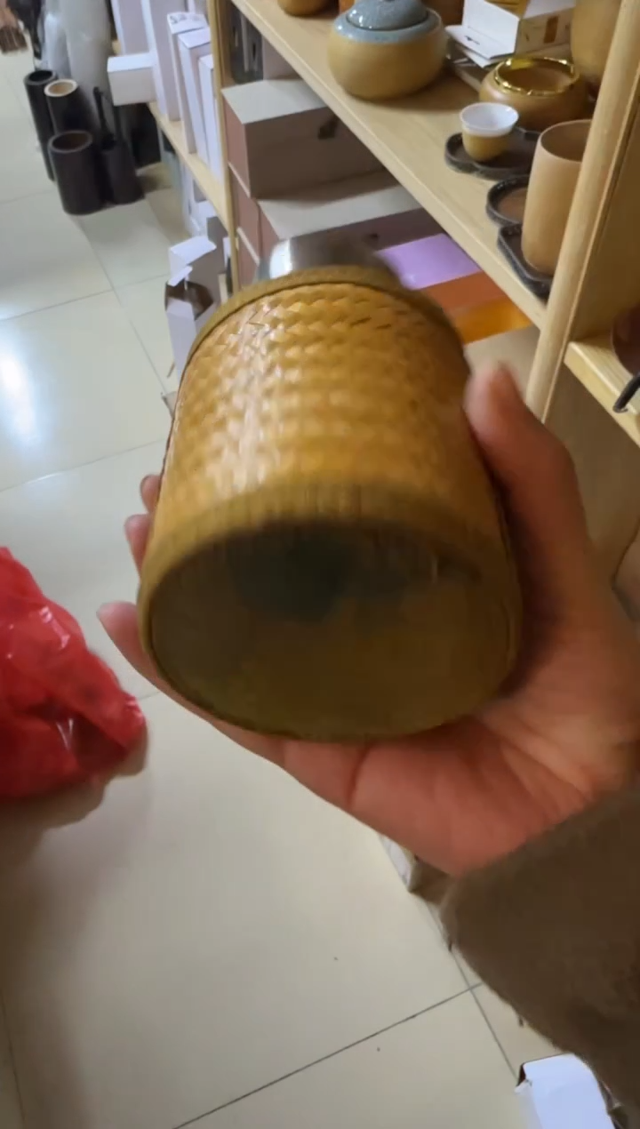 【闪购商品】闪购商品特价保温杯一个比较小