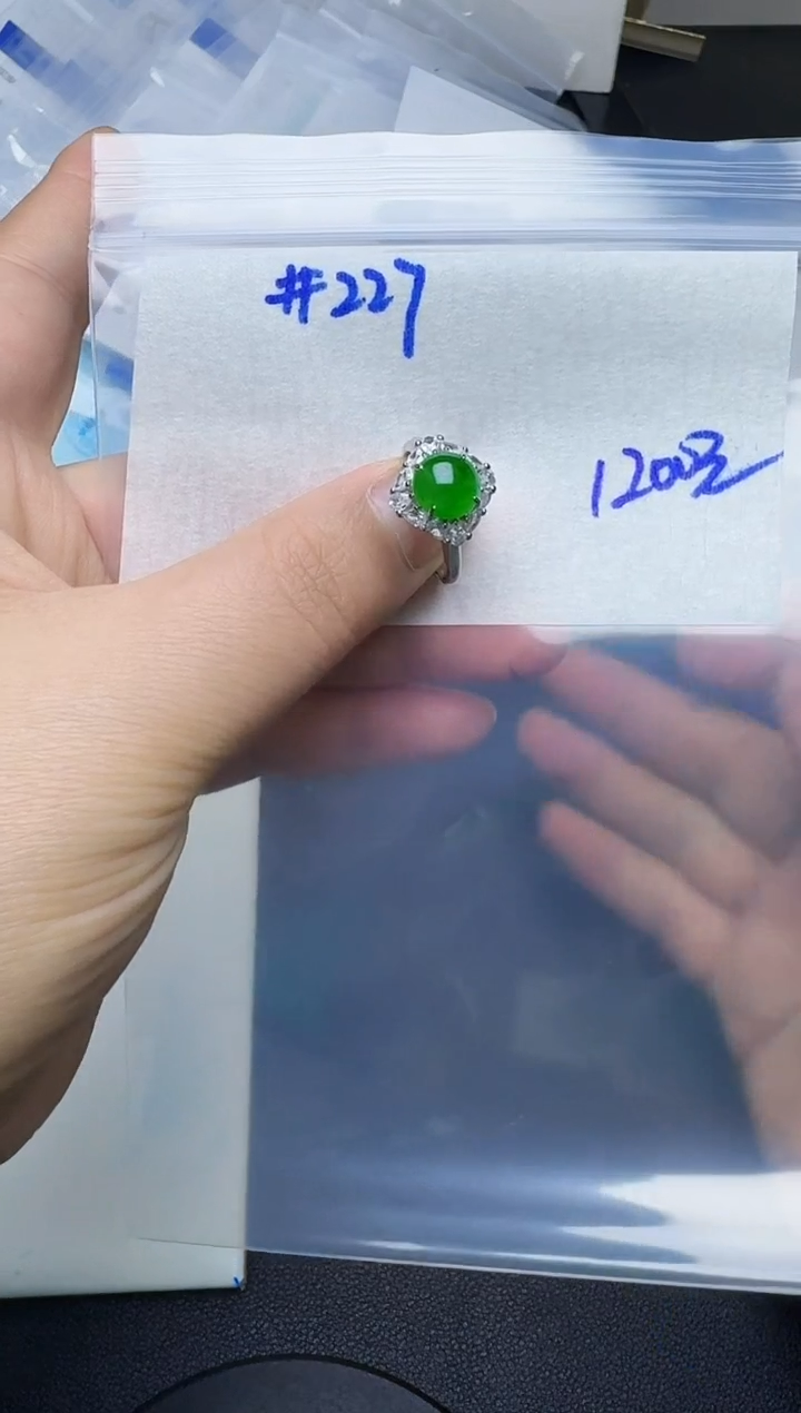 银S925镶嵌戒指翡翠小*?227翡翠