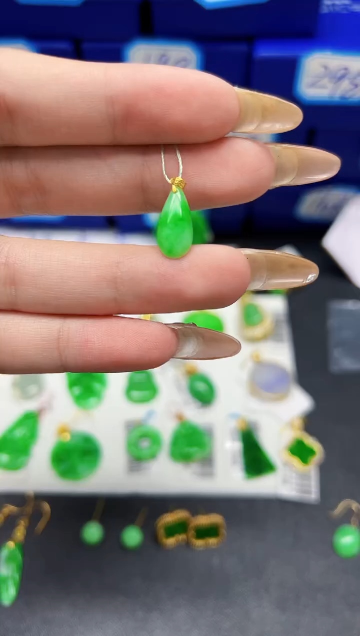 【闪购商品】翡翠颈饰18K金镶嵌Y缅料A货/支持复检/一件