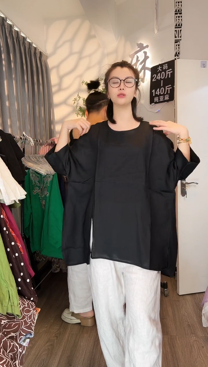 亚麻大码女装系列。