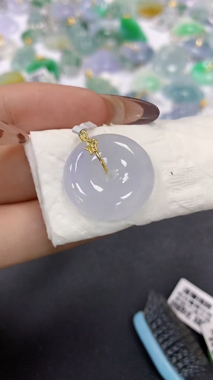 颈饰18K金镶嵌翡翠a货假一赔三支持复检百元上9元证书费自理