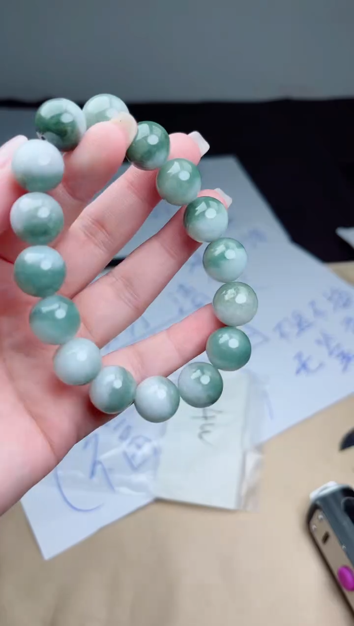 定制翡翠未镶嵌珠串