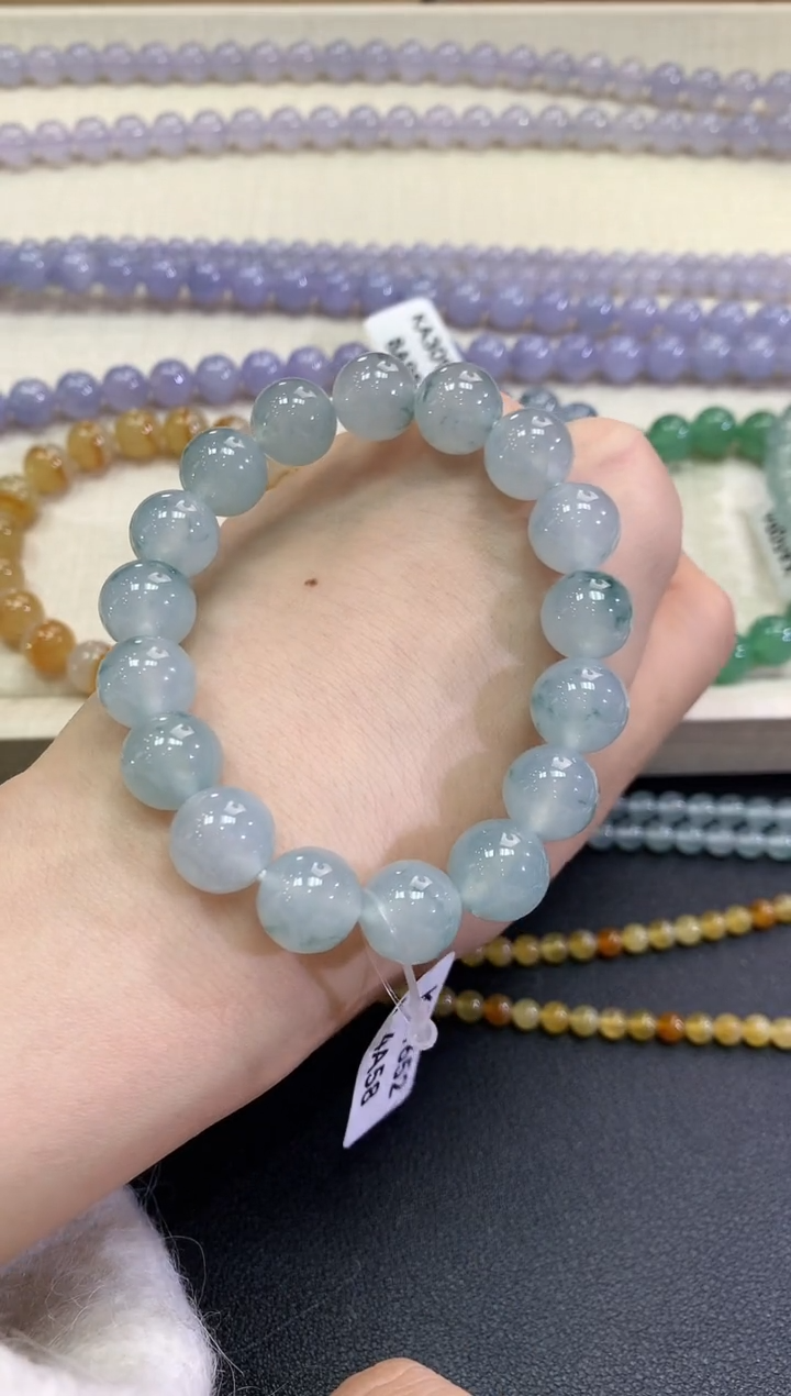 【闪购商品】翡翠手串未镶嵌D63      