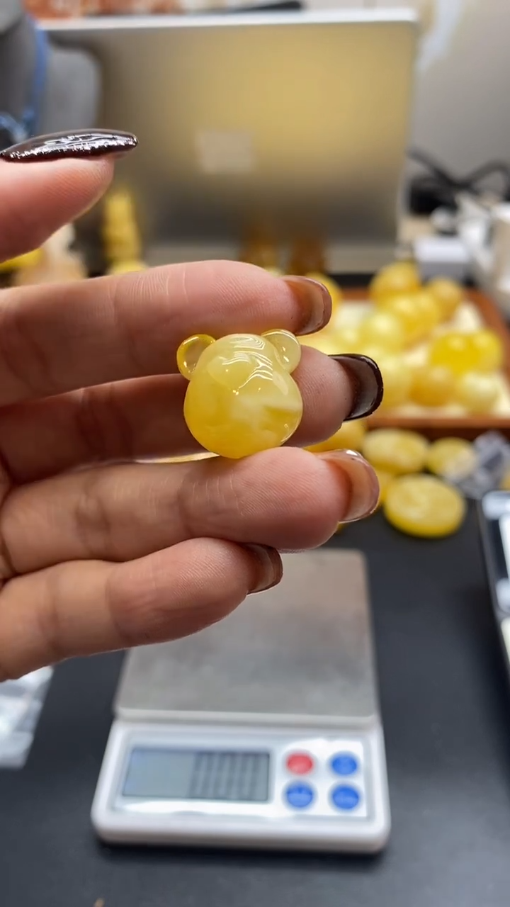 琥珀未镶嵌珠宝奇石m2519